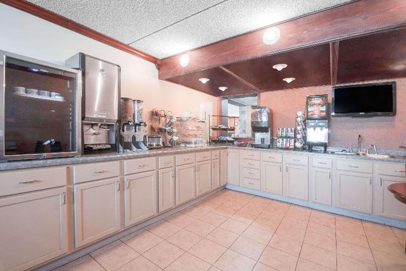 酒店 Knights Inn And Suites Grand Forks