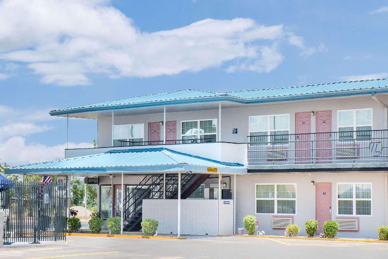 فندق Knights Inn & Suites By Sonesta Pecos