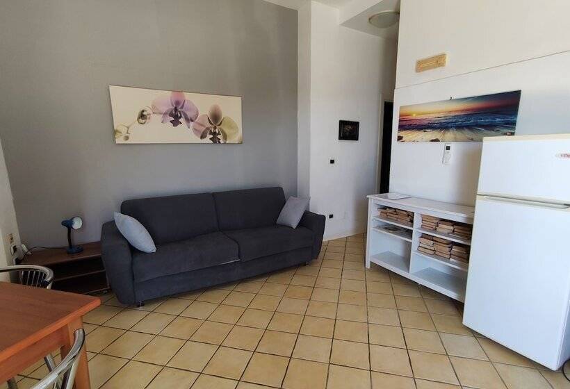 Отель La Rosa Sul Mare