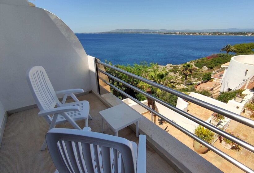 Отель La Rosa Sul Mare