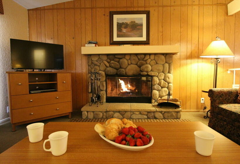 호텔 Lake Arrowhead Chalets