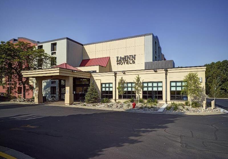Livinn Hotel Minneapolis South / Burnsville