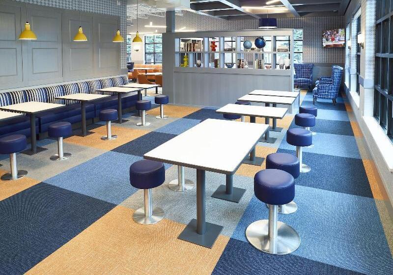 Livinn Hotel Minneapolis South / Burnsville