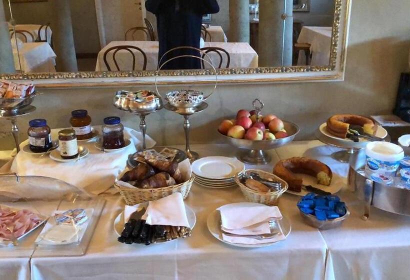 호텔 Locanda Dei Cinque Cerri