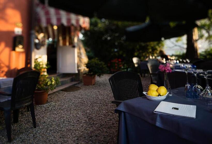 בית מלון כפרי Del Borgo