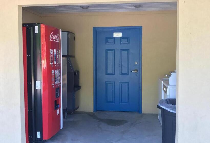 호텔 Luxury Inn Liberty