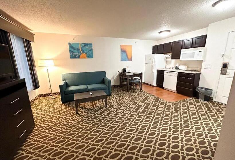 Отель Mainstay Suites Madison Airport