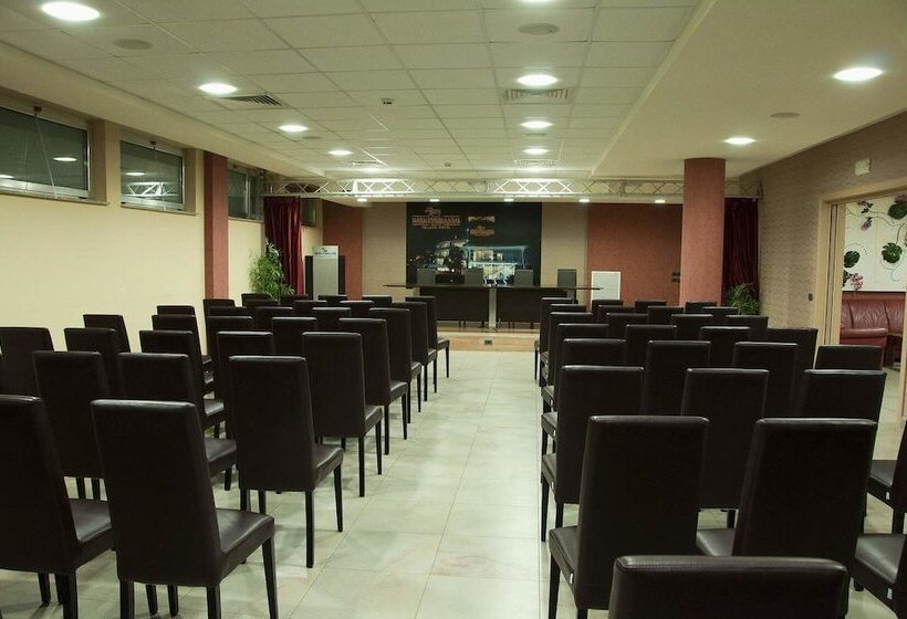 فندق Mediterraneo Palace