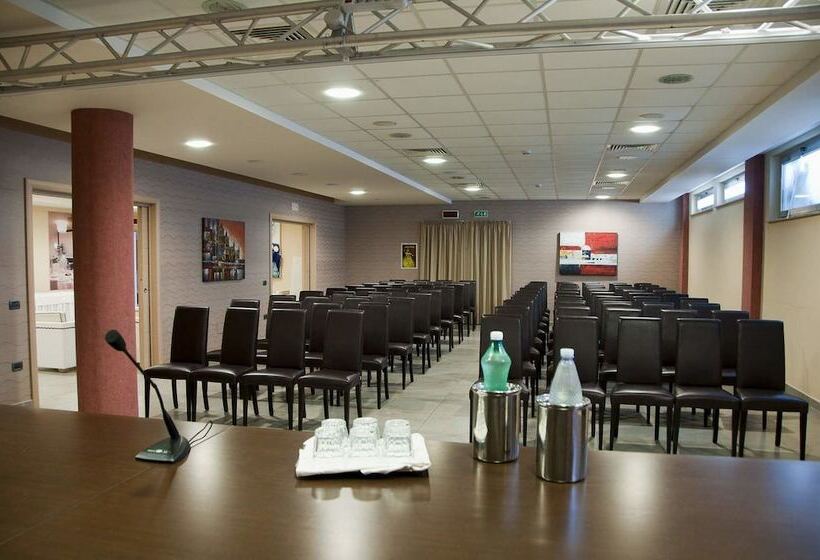 فندق Mediterraneo Palace