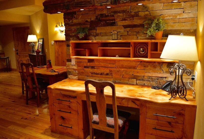 فندق Niwot Inn & Spa