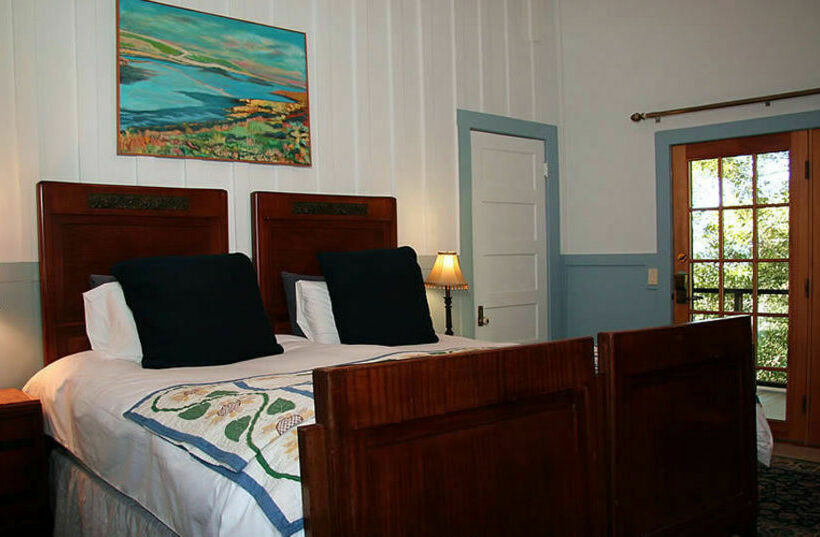 호텔 Old Crocker Inn