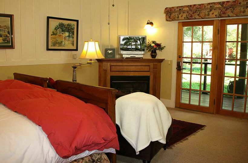 호텔 Old Crocker Inn