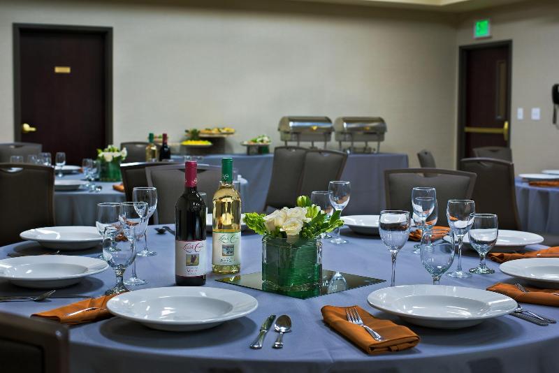 בית מלון כפרי Oxford Suites Spokane Downtown