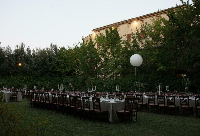 בית מלון כפרי Palazzo Carradori