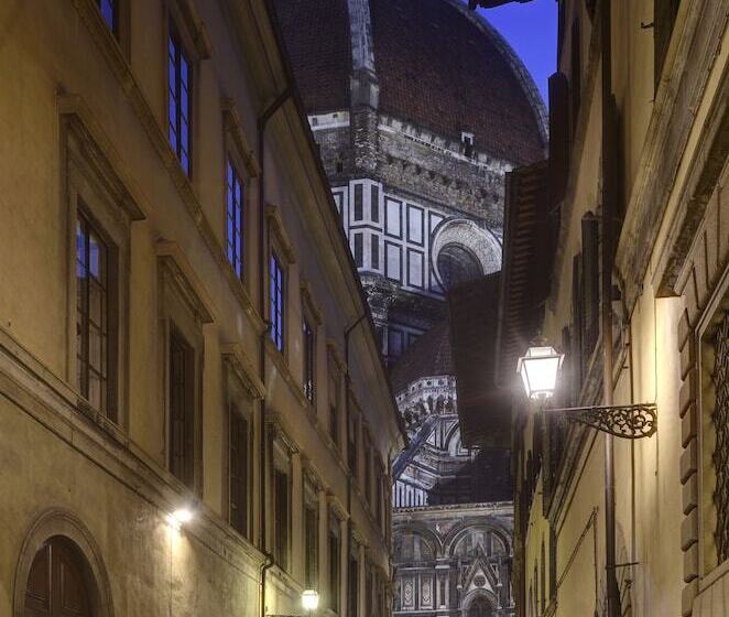 هتل Palazzo Niccolini Al Duomo Residenza D Epoca