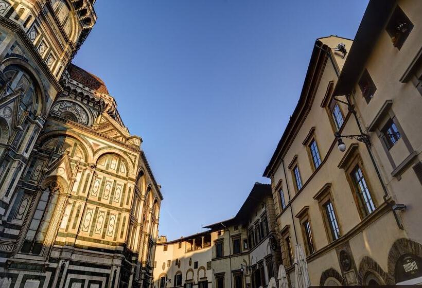 هتل Palazzo Niccolini Al Duomo Residenza D Epoca