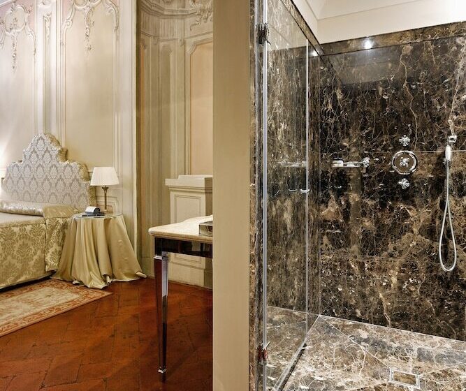 هتل Palazzo Niccolini Al Duomo Residenza D Epoca