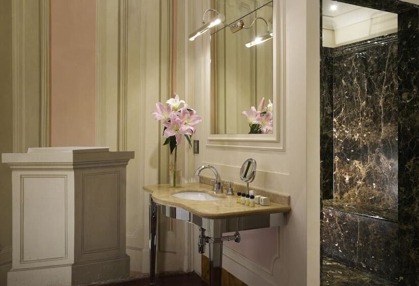 هتل Palazzo Niccolini Al Duomo Residenza D Epoca