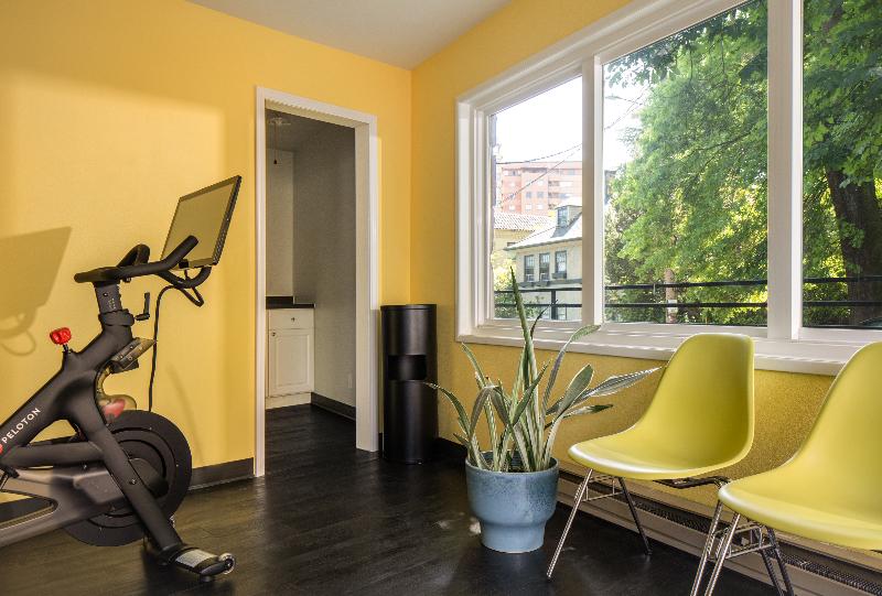 هتل Park Lane Suites & Inn