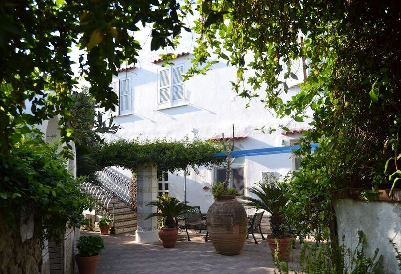 Piccolo Tirreno Hotel Residence