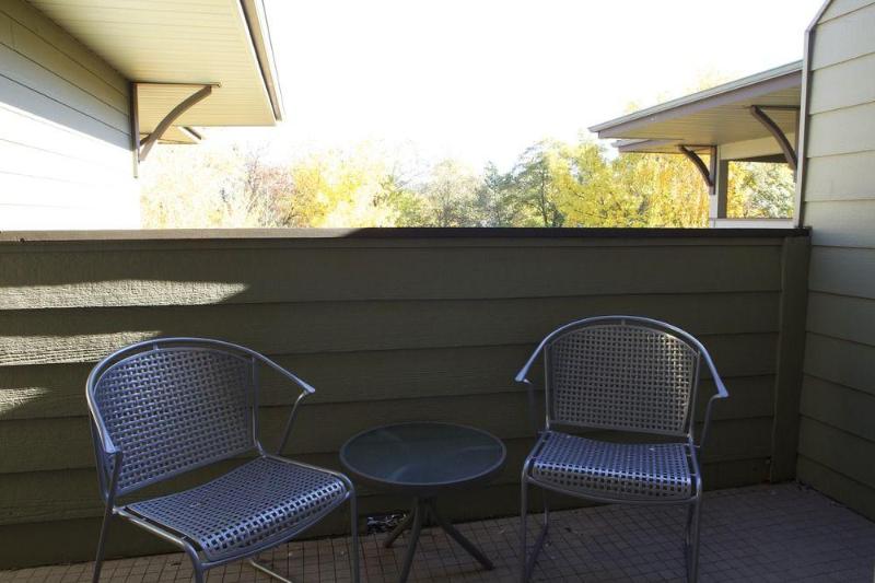 فندق Plaza Inn & Suites At Ashland Creek