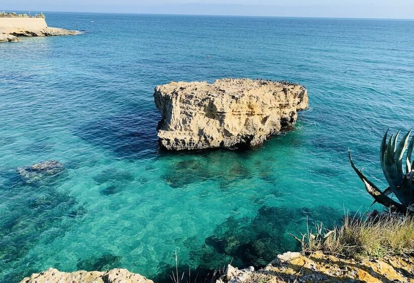 Porto Giardino, Cdshotels