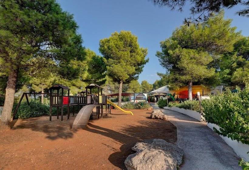 Porto Giardino, Cdshotels