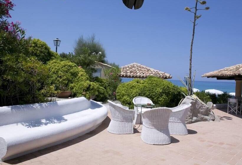 Отель Porto Pirgos