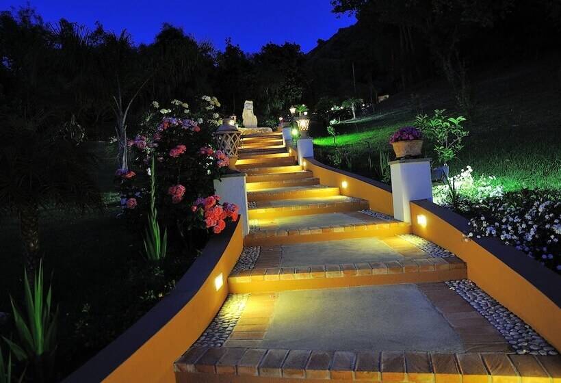 Отель Porto Pirgos