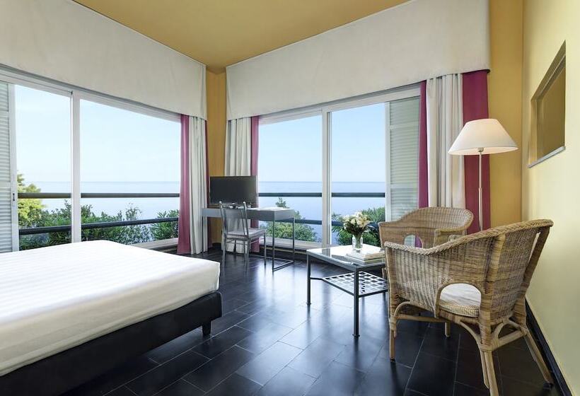 ホテル Punta San Martino