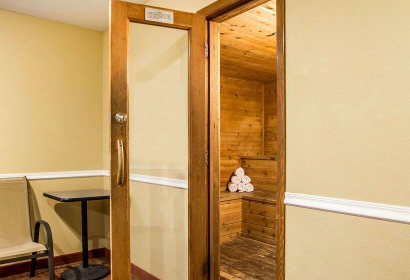 ホテル Quality Inn & Suites Davenport Near I 80