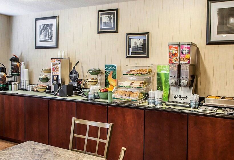 هتل Quality Inn & Suites Davenport Near I 80