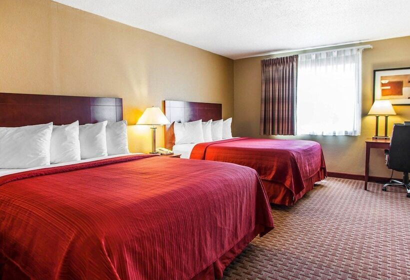 هتل Quality Inn & Suites Davenport Near I 80