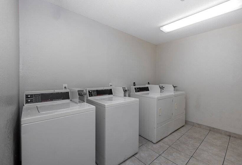 فندق Red Roof Inn & Suites Pensacola  Nas Corry