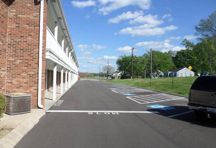 فندق Richland Inn  Lewisburg