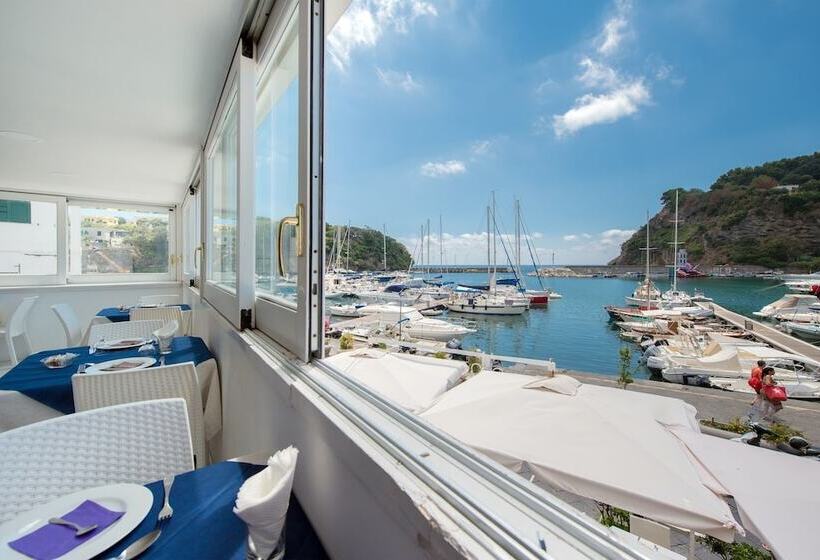 Отель Crescenzo