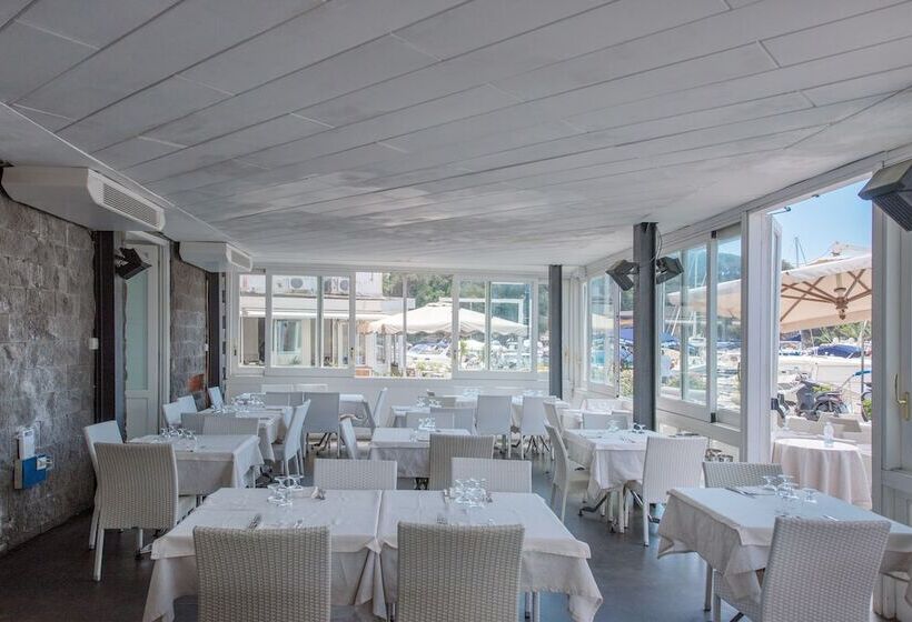 Отель Crescenzo