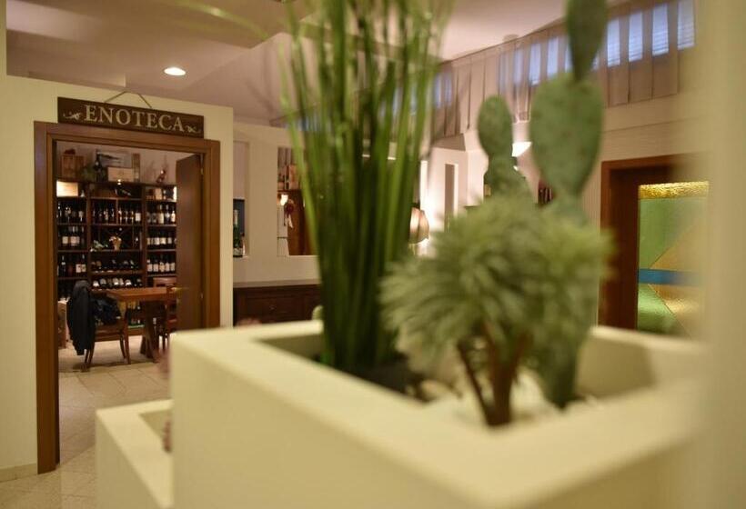 ホテル E Appartamenti La Solaria