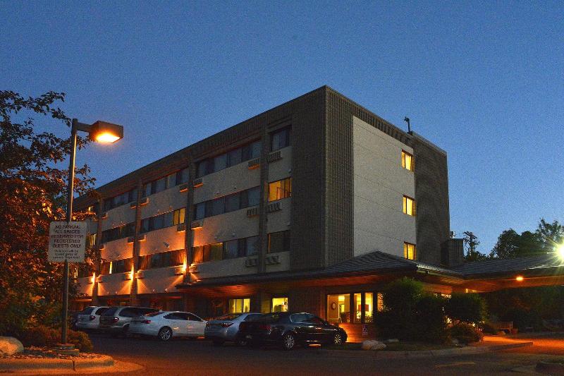 ホテル Riversage Billings Inn