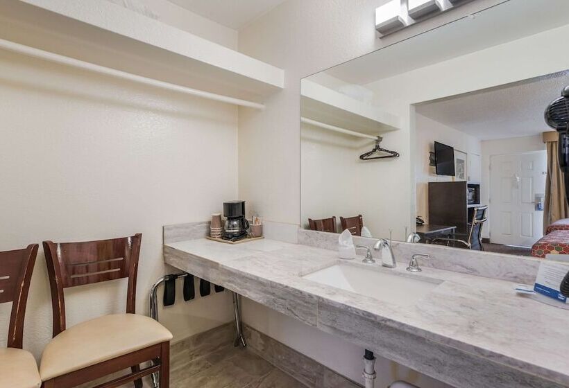 هتل Rodeway Inn Flagstaffdowntown