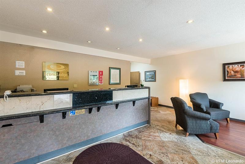 فندق Suburban Studios Lavale   Cumberland