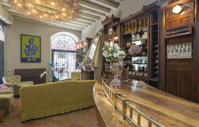 هتل Santa Marta Suites