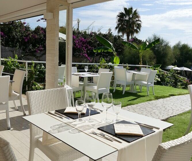 ホテル Scoglio Della Galea Village & Spa