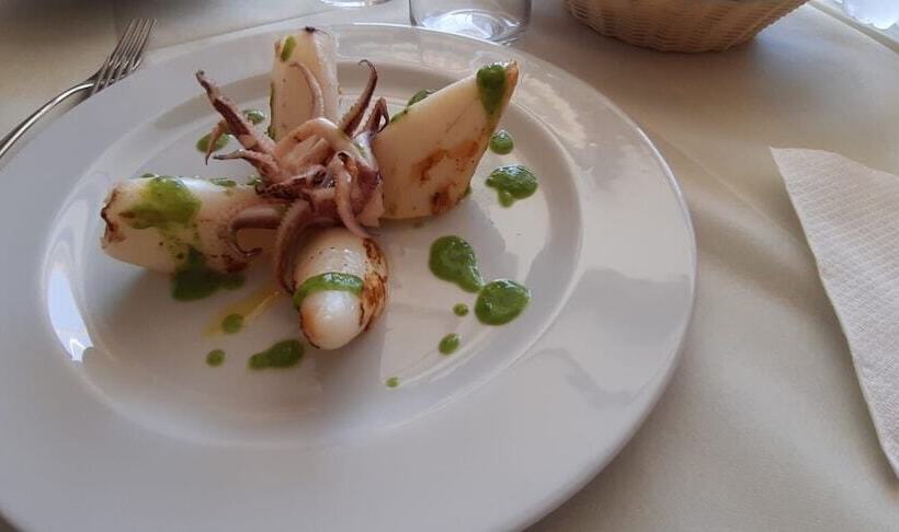 בית מלון כפרי Sea Palace