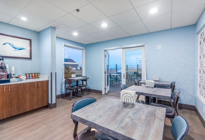 هتل Seashore Inn On The Beach Seaside