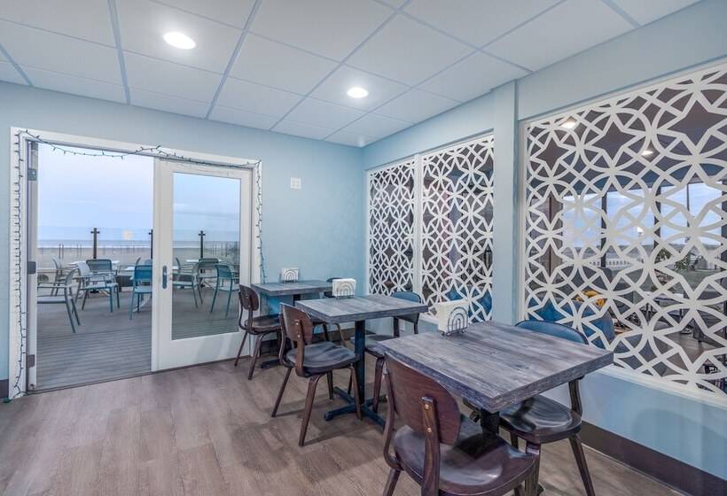 هتل Seashore Inn On The Beach Seaside