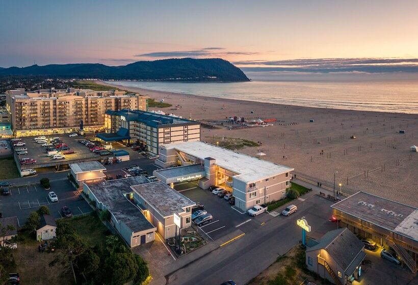 هتل Seashore Inn On The Beach Seaside