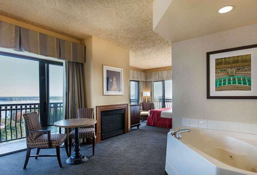 Shoreline Inn & Conference Center, Ascend Hotel Collection