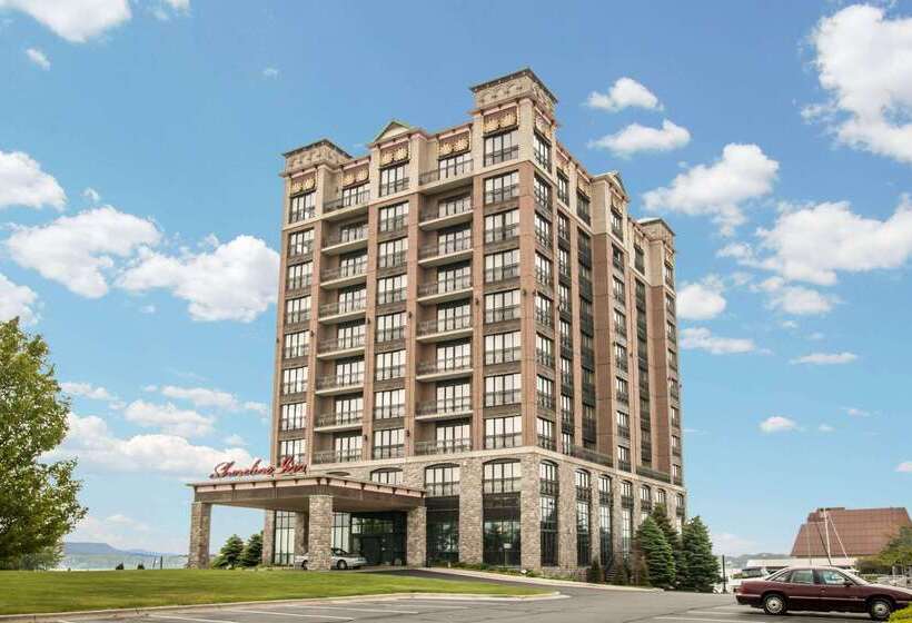 Shoreline Inn & Conference Center, Ascend Hotel Collection