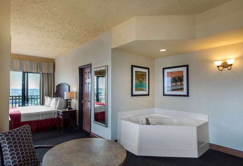 Shoreline Inn & Conference Center, Ascend Hotel Collection